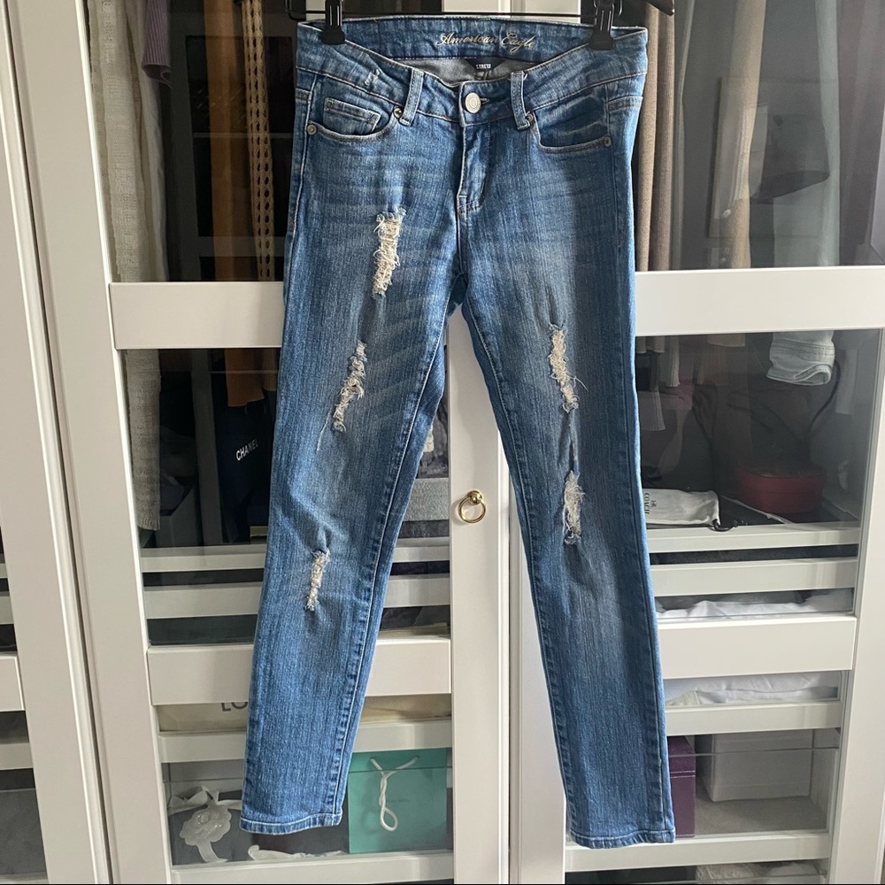 American Eagle boy Fit Jeans with stretch. 25-26